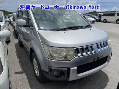 Mitsubishi DELICA D5