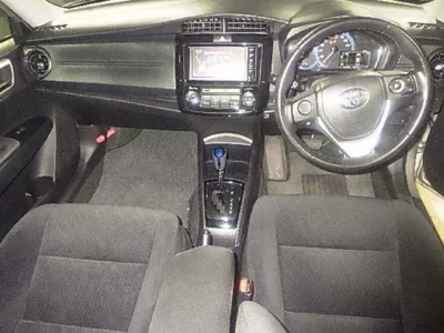 Toyota COROLLA AXIO