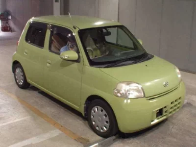 Daihatsu Esse