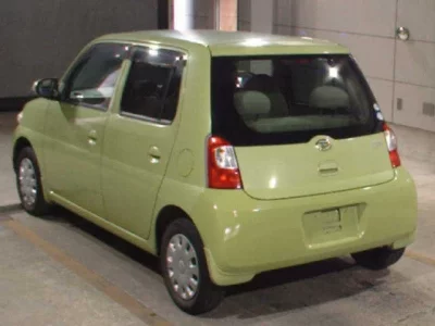Daihatsu Esse