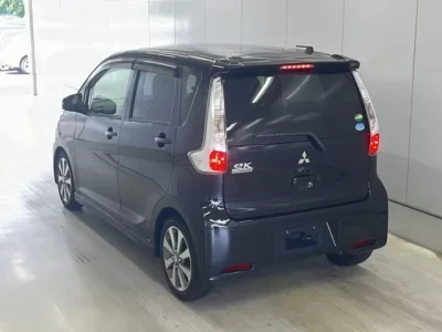 Mitsubishi EK CUSTOM