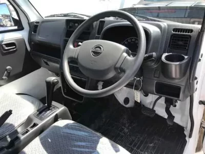 Nissan CLIPPER TRUCK