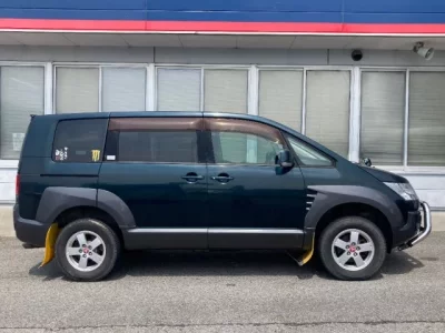 Mitsubishi DELICA D5