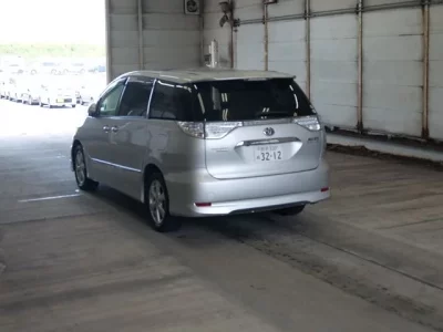 Toyota ESTIMA HYBRID
