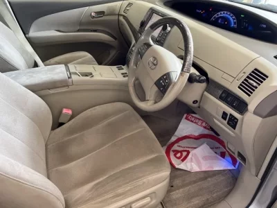 Toyota ESTIMA HYBRID