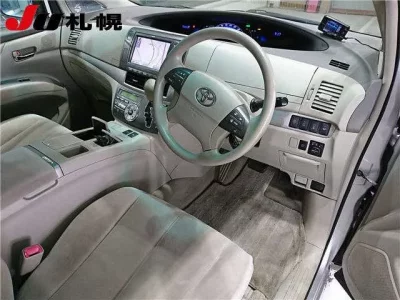 Toyota ESTIMA HYBRID