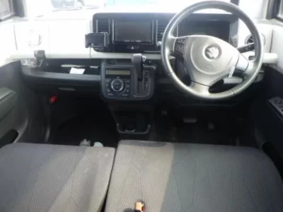 Suzuki MRWAGON