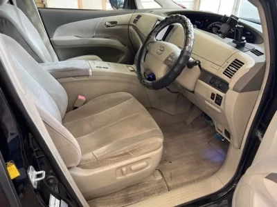 Toyota ESTIMA HYBRID