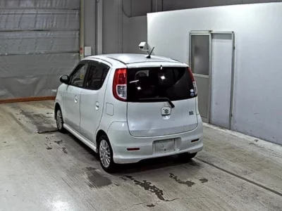 Suzuki MRWAGON
