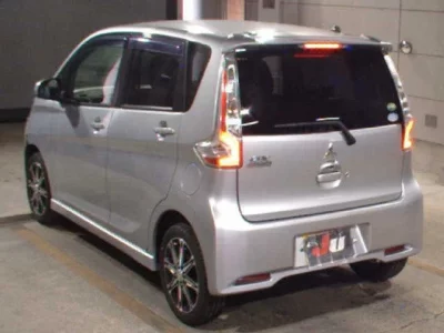 Mitsubishi EK CUSTOM