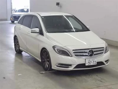 Mercedes-Benz B CLASS