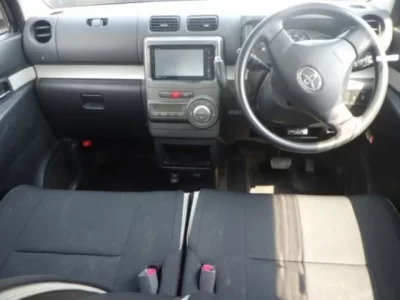 Toyota PIXIS SPACE