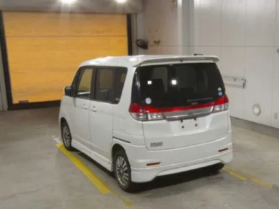 Mitsubishi DELICA D2