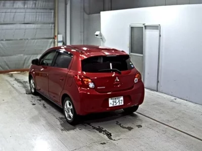 Mitsubishi MIRAGE