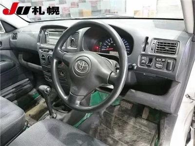 Toyota SUCCEED