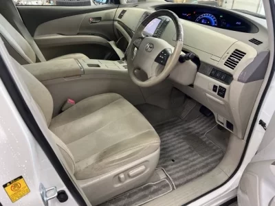 Toyota ESTIMA HYBRID