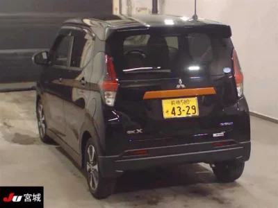 Mitsubishi EK X