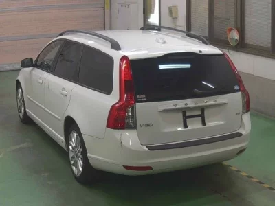 Volvo V50