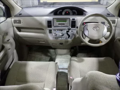 Toyota RAUM