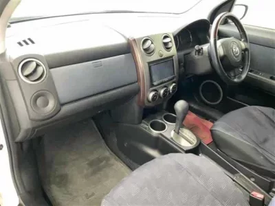 Mazda VERISA