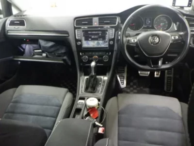 Volkswagen GOLF VARIANT