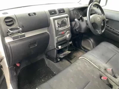 Toyota PIXIS SPACE