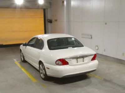 Jaguar X TYPE