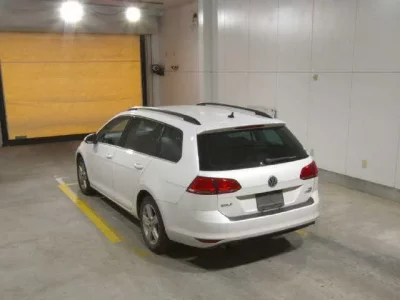 Volkswagen GOLF VARIANT