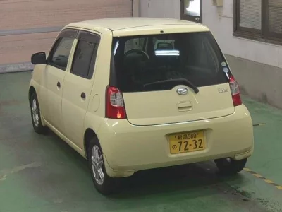 Daihatsu Esse
