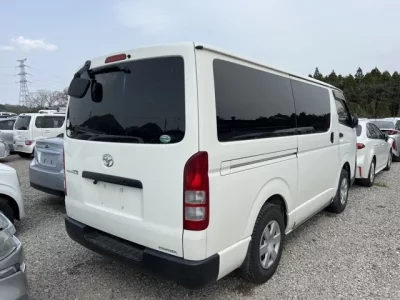 Toyota REGIUS ACE VAN