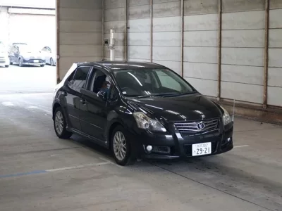Toyota BLADE