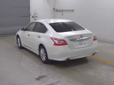 Nissan TEANA