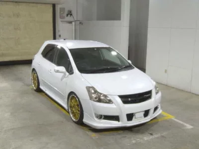Toyota BLADE