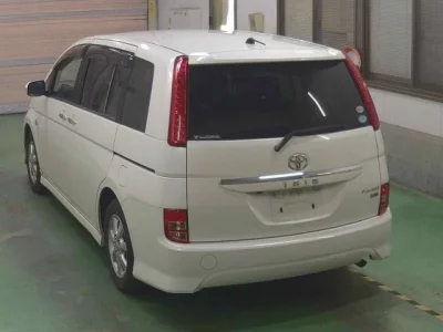 Toyota ISIS