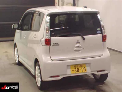 Mitsubishi EK CUSTOM
