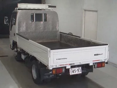 Isuzu ELF