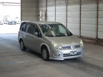 Nissan LAFESTA