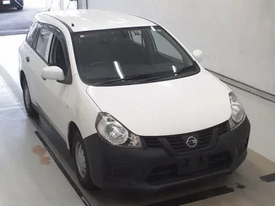 Nissan AD