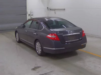 Nissan TEANA