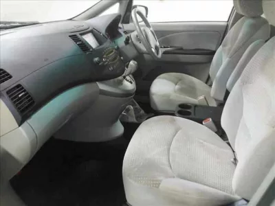 Mitsubishi GRANDIS