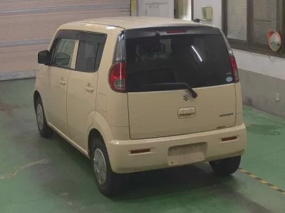 Suzuki MRWAGON
