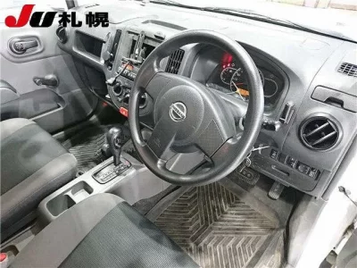 Nissan AD