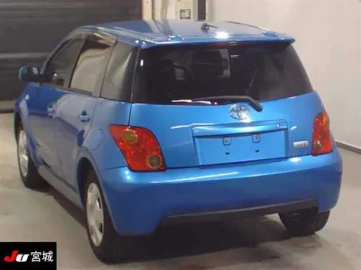 Toyota IST