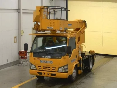 Isuzu ELF