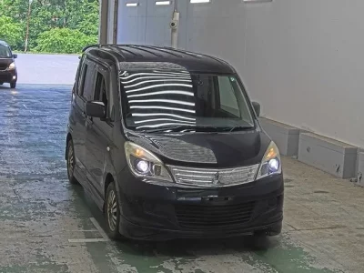 Mitsubishi DELICA D2