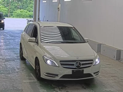 Mercedes-Benz B CLASS