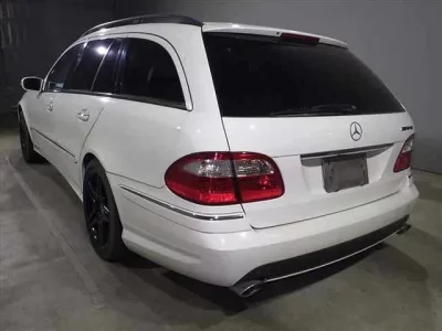 Mercedes-Benz E CLASS WAGON