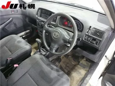 Toyota SUCCEED