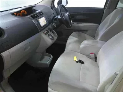 Toyota PASSO SETTE