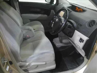 Toyota PASSO SETTE